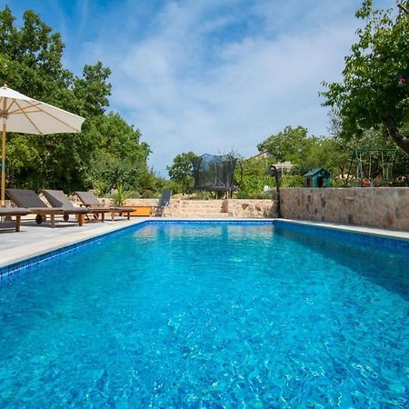 Holiday Home Tone, Makarska - Drum Bagian luar foto
