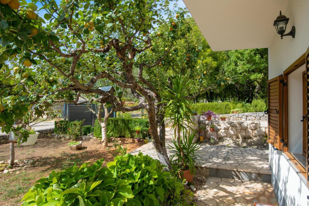 Holiday Home Tone, Makarska - Drum Bagian luar foto