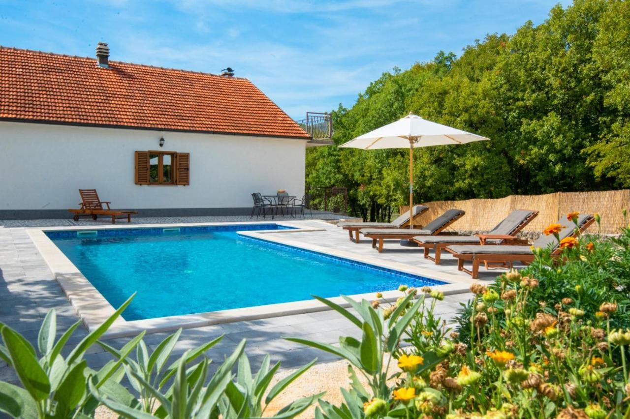 Holiday Home Tone, Makarska - Drum Bagian luar foto