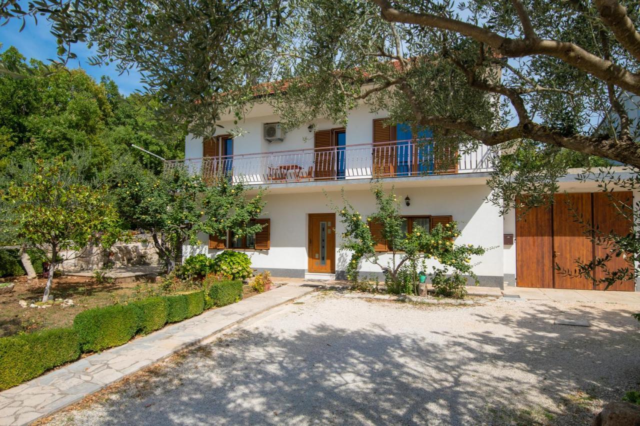 Holiday Home Tone, Makarska - Drum Bagian luar foto